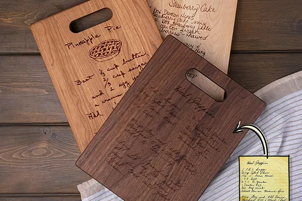 Gravierte Holzbretter mit dem A1 Falcon vom Creality