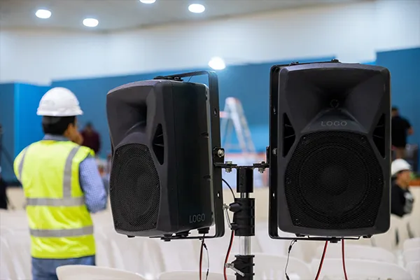 Logo gravieren, Kontakt Infos und mehr sind schnell permanent auf Ihrem Equipment graviert.