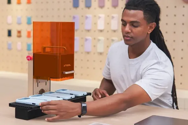 F2 Laser für Kleinunternehmen Da der F2 so flexibel und günstig ist, lohnt er sich auch schon für Kleinunternehmer