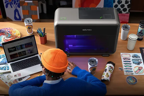 Dank des günstigen Preises eignet sich der UV-Drucker auch für Kleingewerbe – Ohne Einsparung bei der Qualität.