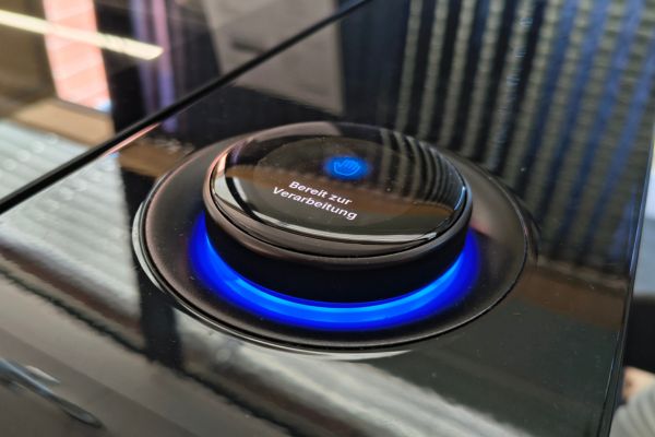 Laserauftrag am Laser bestätigen