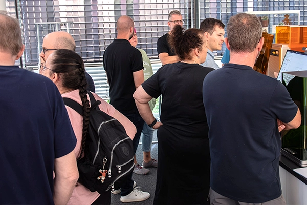 Bei unserem xTool Launch Event hatten Kunden die Möglichkeit, unsere Produkte im Demo-Raum live zu erleben und sich persönlich beraten zu lassen.