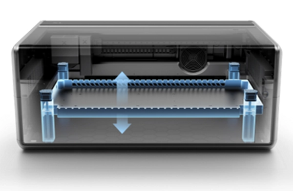 Der xTool X1 kann mithilfe der Autoliftbase die Abstände von Ihren Mustern und des Lasers automatisch anpassen.
